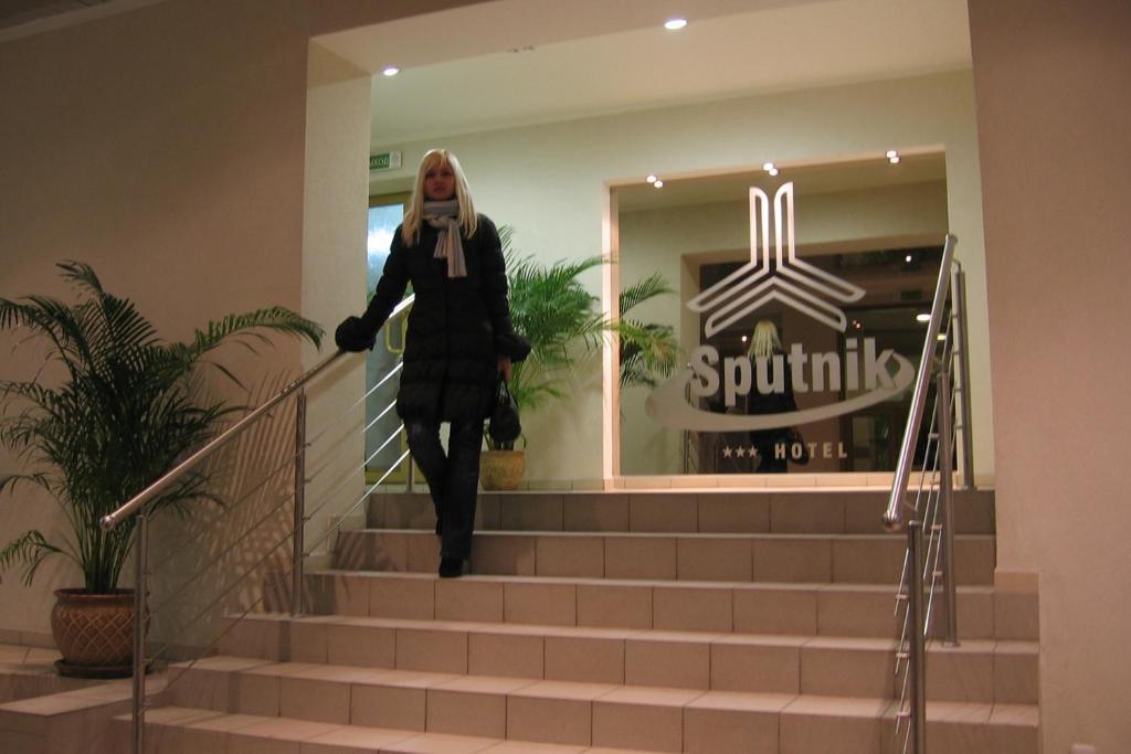 Sputnik Hotel Minsk Exterior photo